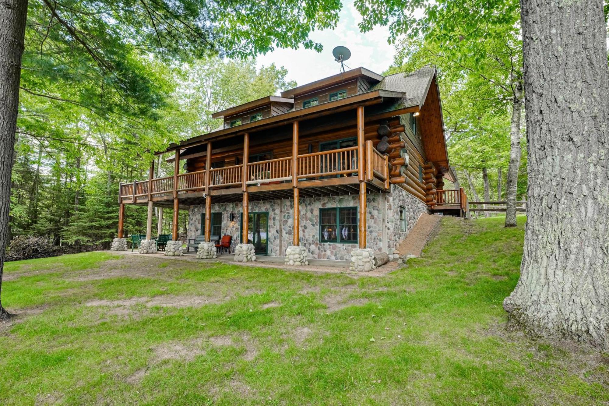 Island View Lodge Eagle River Exterior photo