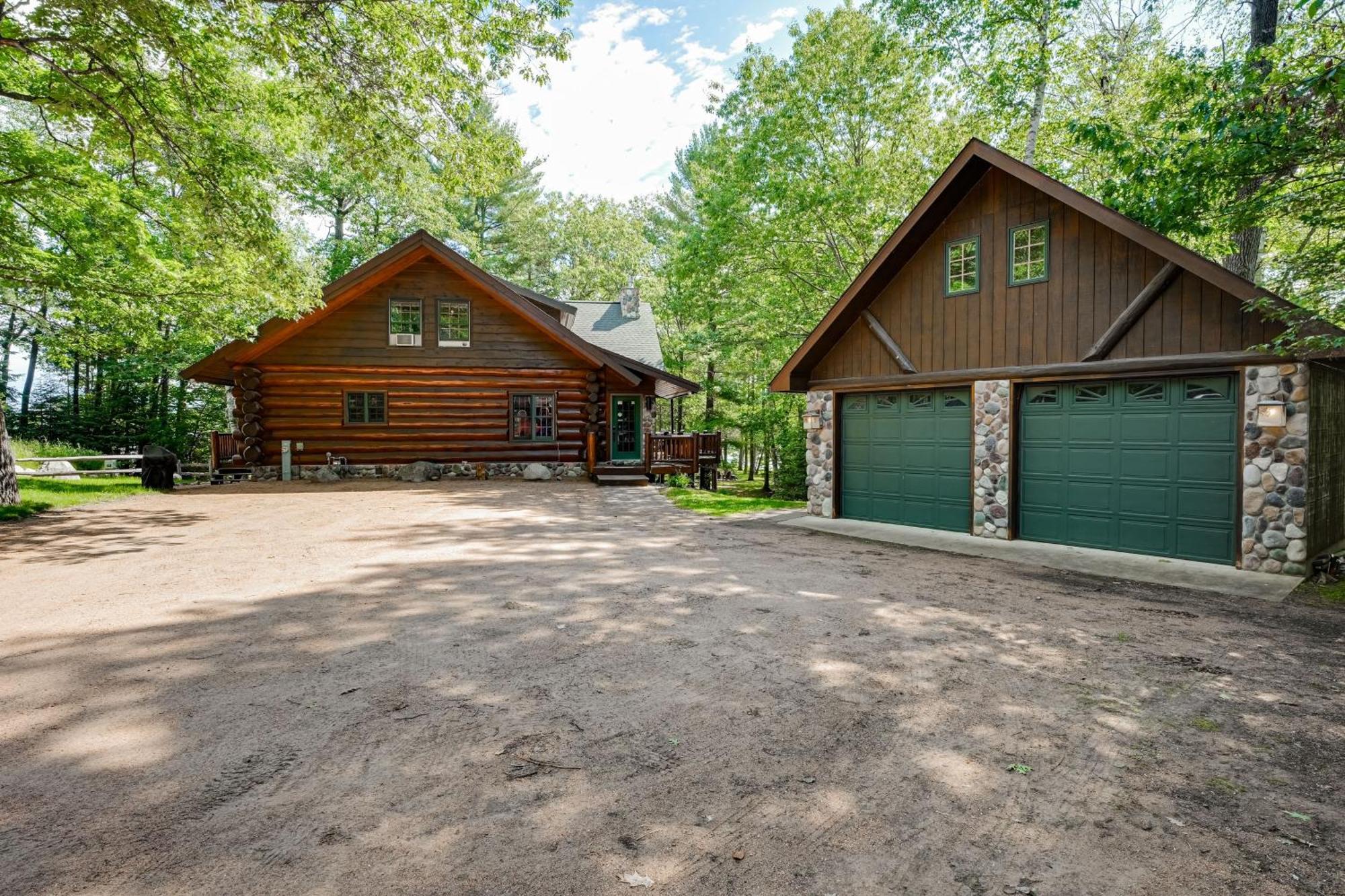 Island View Lodge Eagle River Exterior photo