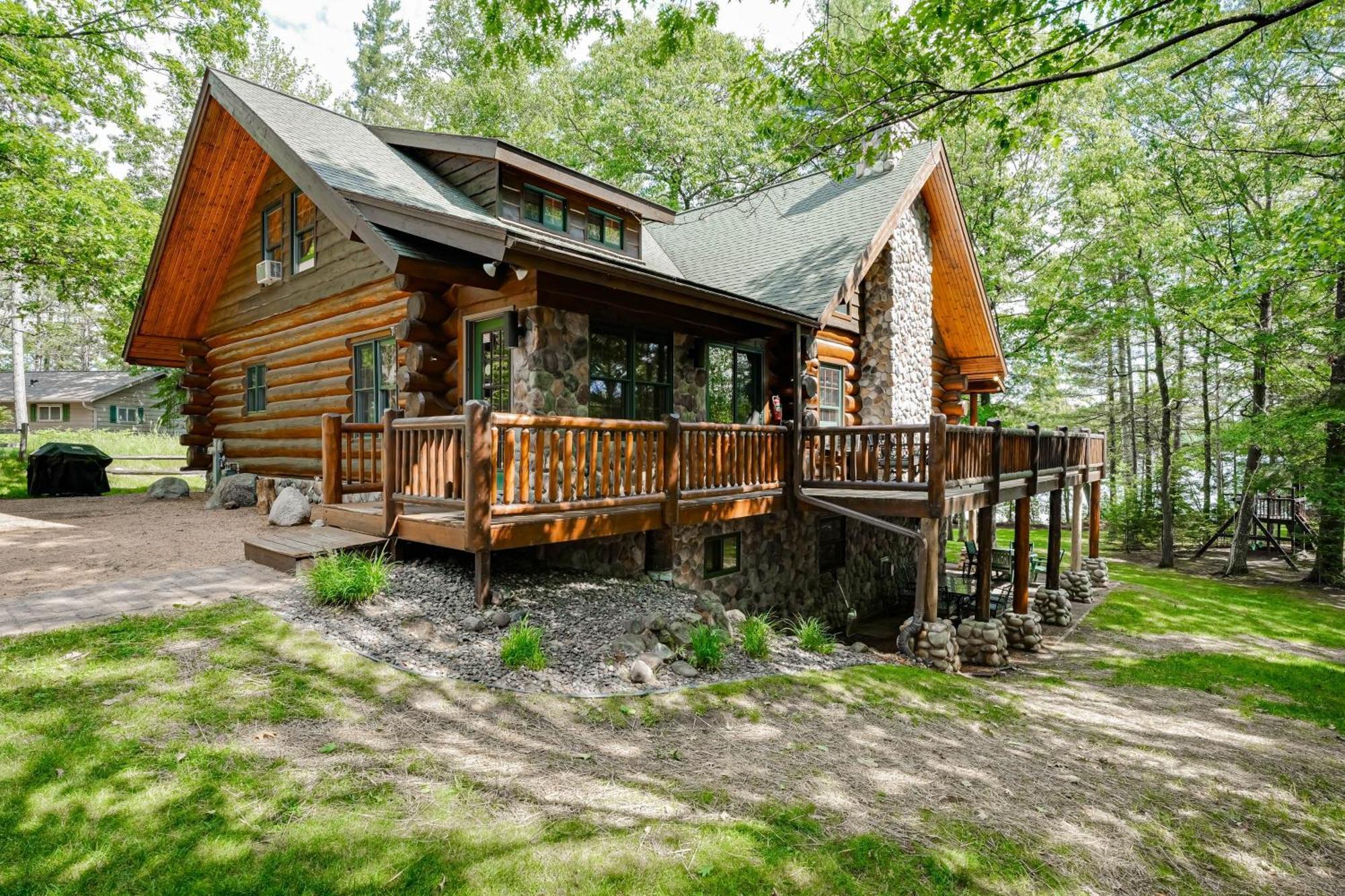 Island View Lodge Eagle River Exterior photo